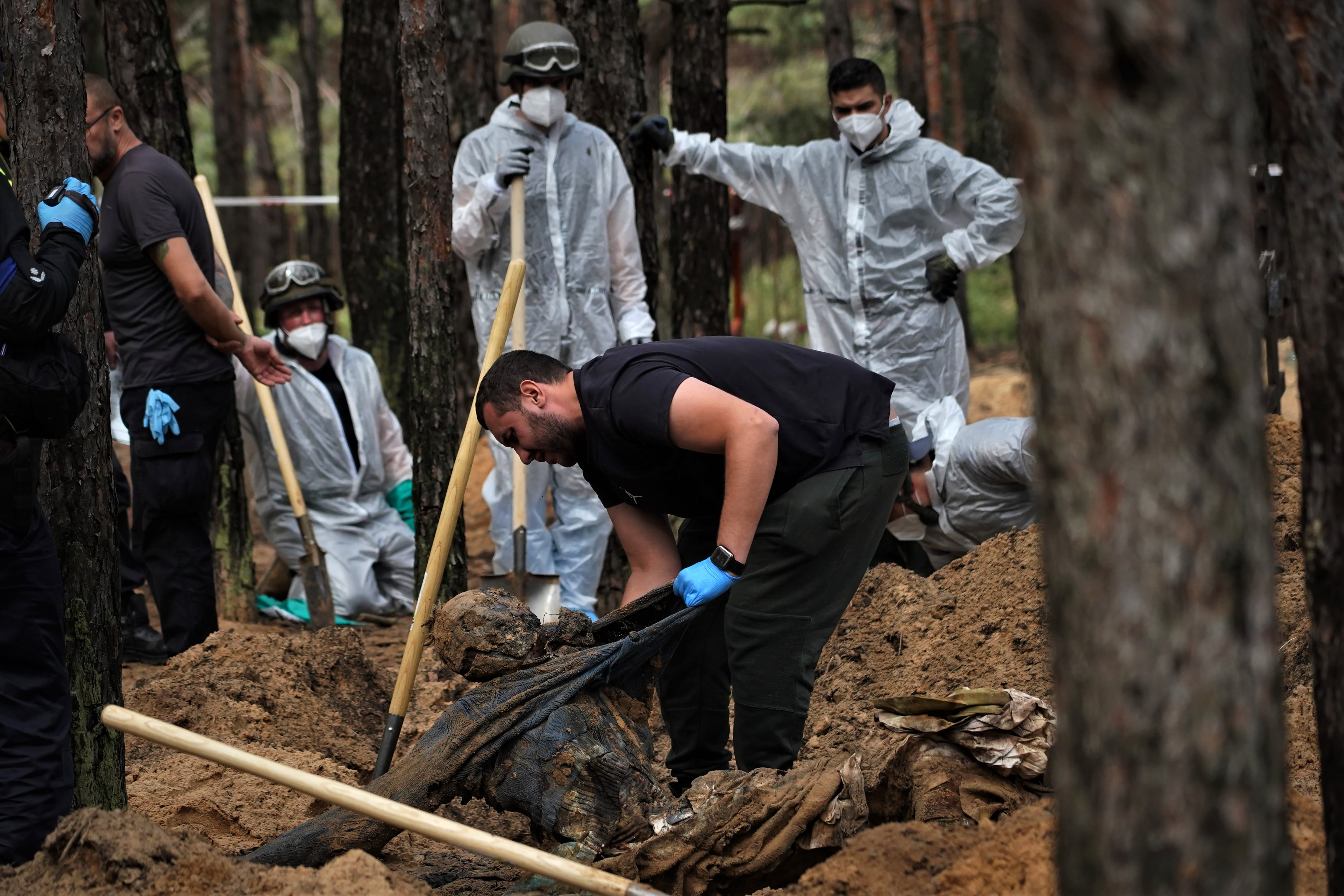 Eight police officers for 3,000 cases: The challenge of investigating war crimes in Ukraine