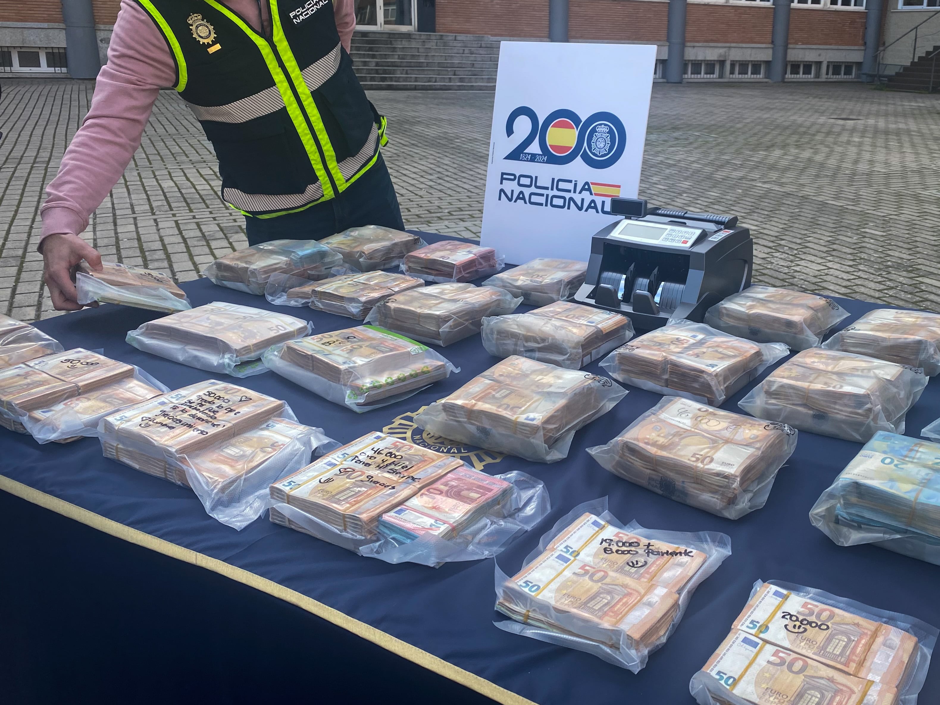 The trafficker in Spain who decorated her drug money with love hearts and affirmations