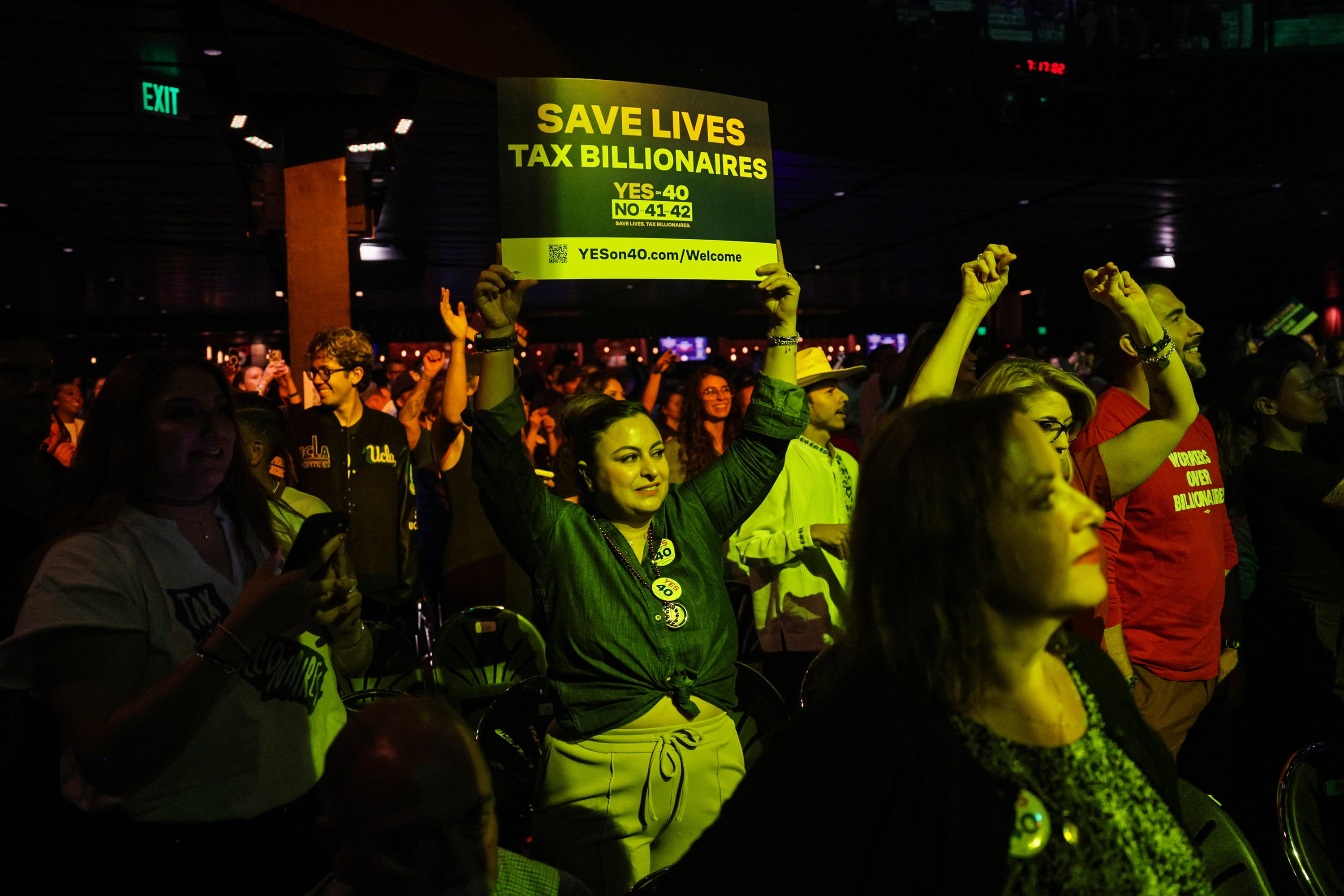 US Senator Bernie Sanders speaks at rally in Los Angeles