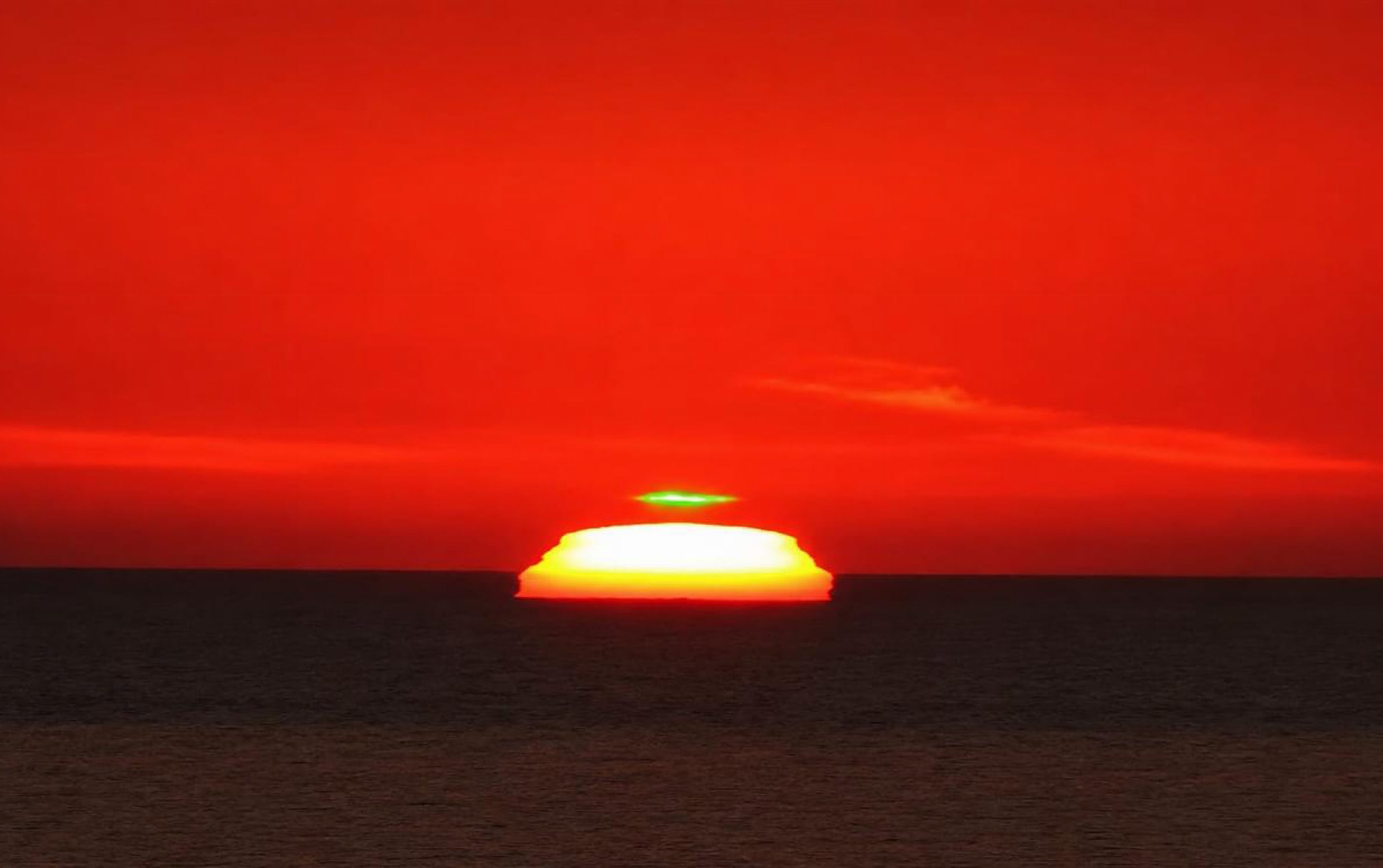The ‘green ray,’ the fascinating optical phenomenon that may follow the solar eclipse in the Balearic Islands