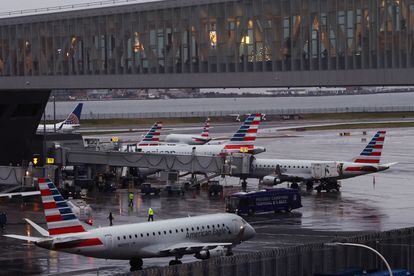 American Airlines flight attendants ask for permission to strike. Southwest  pilots could be next