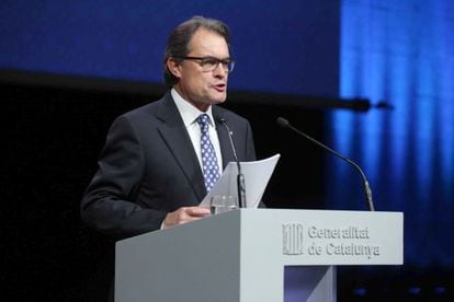 Catalan leader Artur Mas unveils his 18-month plan for independence.