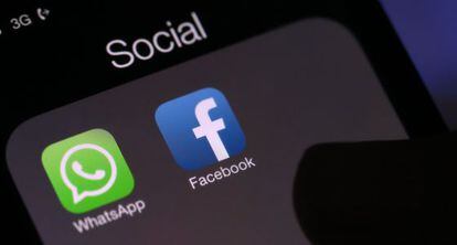 The app allowed the man to spy on his girlfriend’s WhatsApp and social network messages.