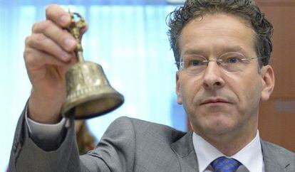 Jeroen Dijsselbloem has been re-elected to a second term as Eurogroup chief.