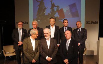 From left to right, back row: PRISA chairman Juan Luis Cebrián; former Spanish prime minister Felipe González; French thinker Bernard Henri-Lévy; French ambassador Jérôme Bonnafont; EL PAÍS editor Antonio Caño; front row: the staff cartoonists El Roto, Forges and Peridis.