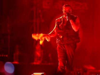 SANTIAGO, CHILE - MARCH 18: Drake performs during day two of Lollapalooza Chile 2023 on March 18, 2023 in Santiago, Chile. (Photo by Marcelo Hernandez/Getty Images)