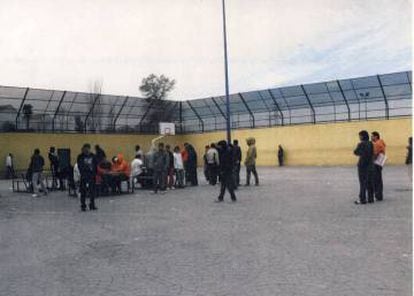 A CIE immigrant center in Spain.