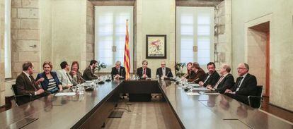 The National Transition Advisory Council meets to discuss the Catalan independence drive.