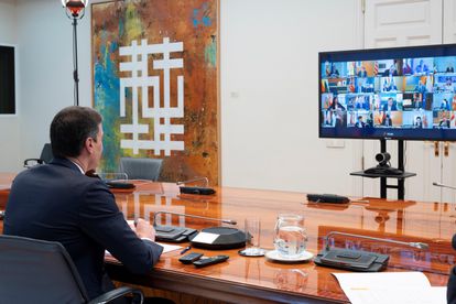 PM Sánchez during his video conference call on Sunday with regional leaders.