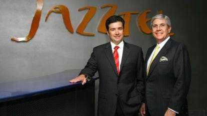 Jazztel CEO José Miguel García (l) and chairman Leopoldo Fernández Pujals.