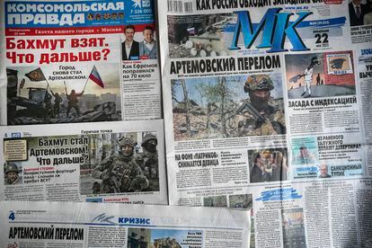 A combo of Russian national newspapers