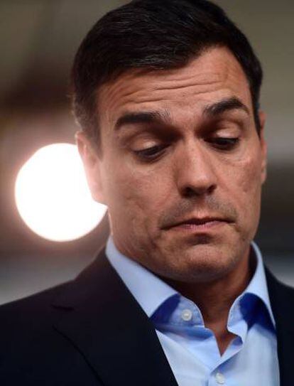 PSOE leader Pedro Sánchez is putting his leadership to the vote on October 23.