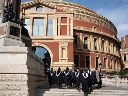 Imperial College London students celebrate their graduation at the Royal Albert Hall (London) in October 2022.