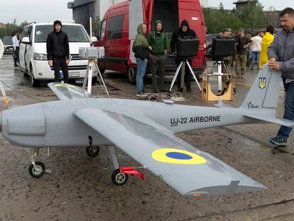 An operator pushes a Ukrainian-made UJ-22 Airborne drone, a model Russian media say was used in the drone attack on Moscow on May 30.