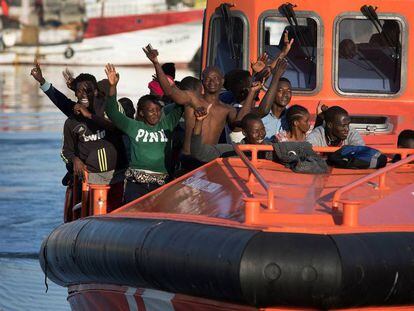 A group of rescued migrants arrives in Spain.