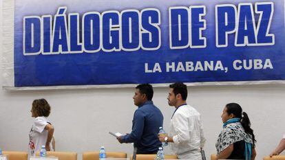 A group of victims participating in the talks between the Colombian government and the FARC guerrilla in Havana.
