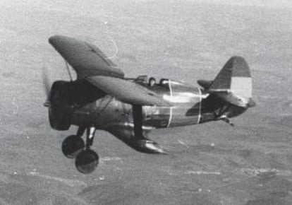 A Polikarpov I-15 like the one Dahl was flying when he was shot down.