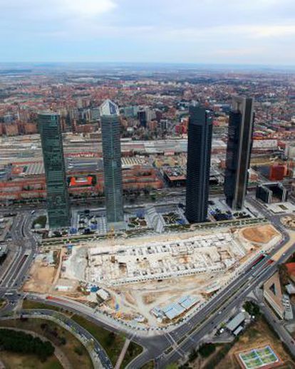 The site of the unbuilt Madrid conference center, in the shadow of the Cuatro Torres.