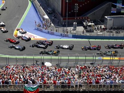 A moment from the Grand Prix held in Valencia in 2012.