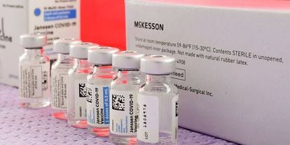 Janssen vials are expected to start arriving in Spain by April 15.