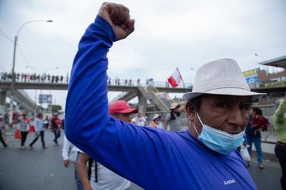 A protester in the streets of Lima, during protests against the government of Dina Boluarte on Thursday.
