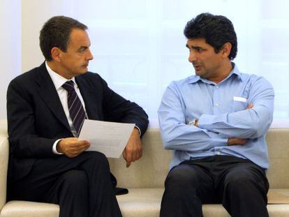Juan Jos&eacute; Cort&eacute;s (right) with former Prime Minister Jos&eacute; Luis Rodr&iacute;guez Zapatero in 2008. 