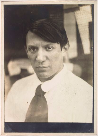 Portrait of Picasso in his studio in rue Victor-Schœlcher in Paris, made around 1915 and attributed to Georges de Zayas.