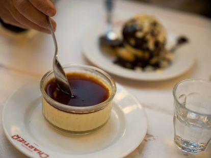 Traditional crème caramel dessert at the Bouillon Chartier.