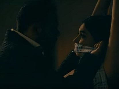 Still photo from the music video Fuiste mía by Gerardo Ortiz.