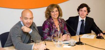 Little Nicolás (right) sitting next to former Madrid mayor Ana Botella of the Popular Party.