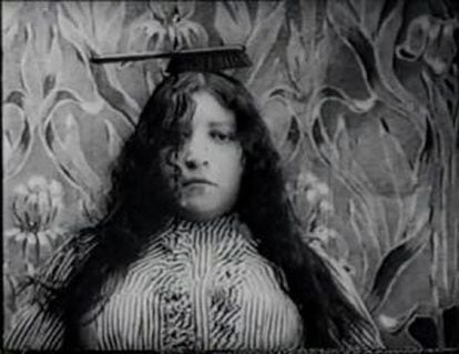 A scene from his 1908 film El hotel el&eacute;ctrico, about a hotel with a life of its own.