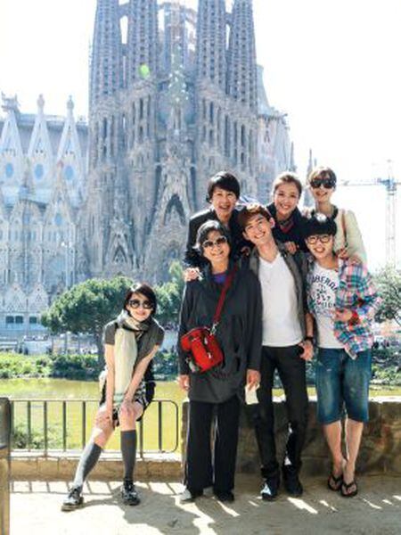 The seven stars of the reality show in Barcelona.