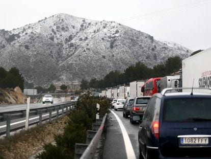 Traffic jams on the A-31, which joins Alicange with Albacete and Madrid.