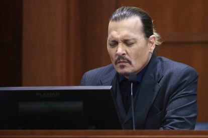 Johnny Depp answering questions in court on Thursday in Fairfax (Virginia).