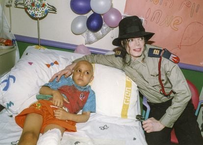 Michael Jackson, in 1993 in a hospital for sick children.