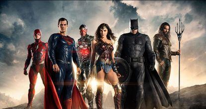The Flash, Superman, Cyborg, Wonder Woman, Batman and Aquaman.