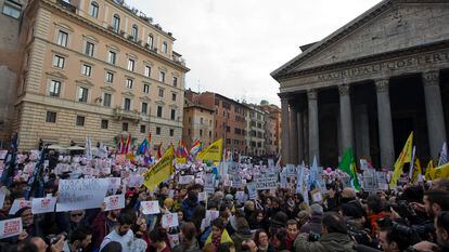 Activists demonstrate in favor of rights for gay couples, in Rome on January 23, 2016.