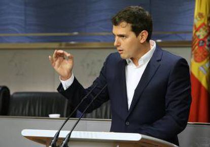 Albert Rivera of Ciudadanos has teamed up with the PSOE and Podemos against the PP.