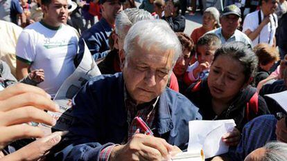 López Obrador in Tlapanaloya.