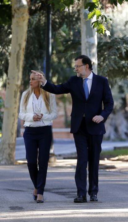 Mariano Rajoy with Lilian Tintori, wife of jailed Venezuelan opposition leader Leopoldo López, in September in Madrid.