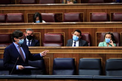 Spain's Health Minister Salvador Illa in Congress.