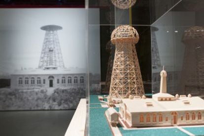 A model of the Wardenclyffe tower.