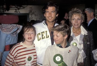 Actor Pierce Brosnan, wife Cassandra Harris, daughter Charlotte Harris and son Christopher Harris