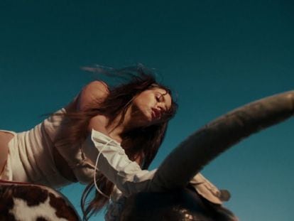 A still from the music video for Rosalía‘s ‘Hentai.’