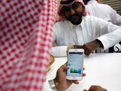 Posting critical messages on social media accounts can mean the death penalty in Saudi Arabia.