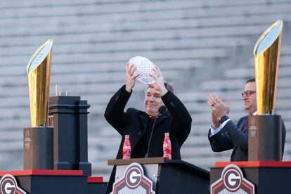 University of Georgia football player Devin Willock of New Jersey killed in  crash after national title celebration - CBS New York