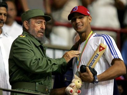 Fidel Castro and Yulieski Gourriel in 2006.