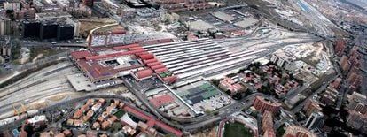 An aerial image of the Chamart&iacute;n station and railway lines that the urban development project wants to put underground.